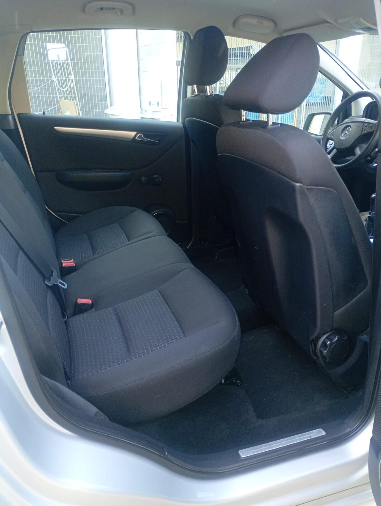 Mercedes-benz B 180 CDI Premium