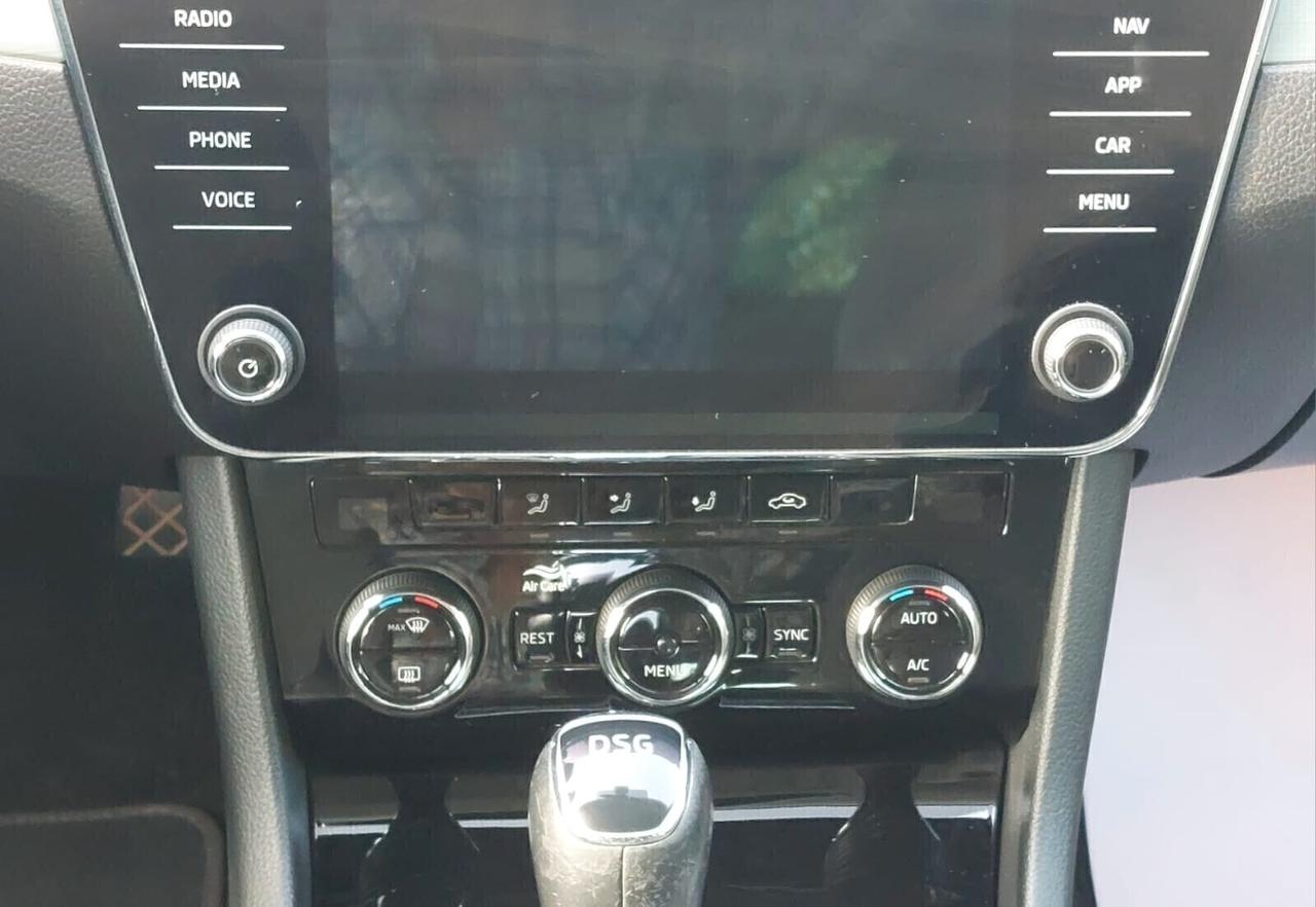Skoda Superb 1.6 Cambio Automatico Neopatentati