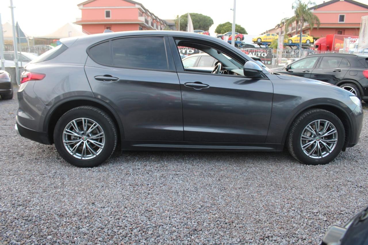 Alfa Romeo Stelvio Tua A SOLI 280€ al mese Anticipo Zero