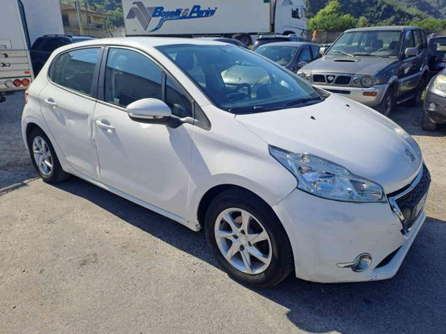 PEUGEOT 208 1.4 8V HDi 68CV 5p. Allure