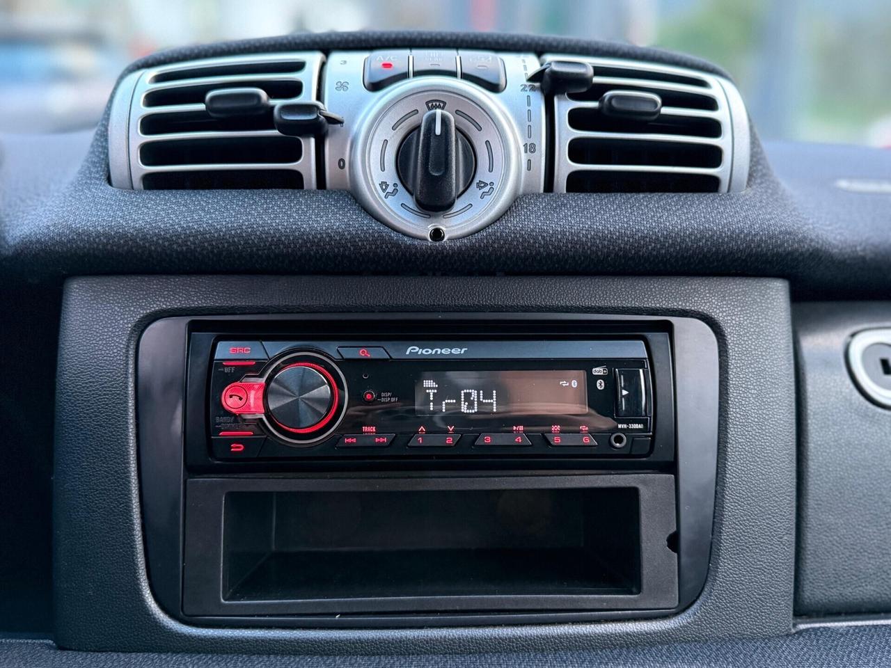 Smart ForTwo 1.0 MHD 70 CV Cabrio Passion