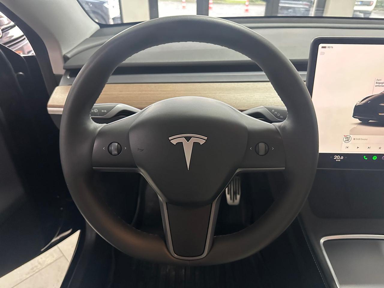 Tesla Model Y STANDARD RANGE SINGLE MOTOR RW #8363
