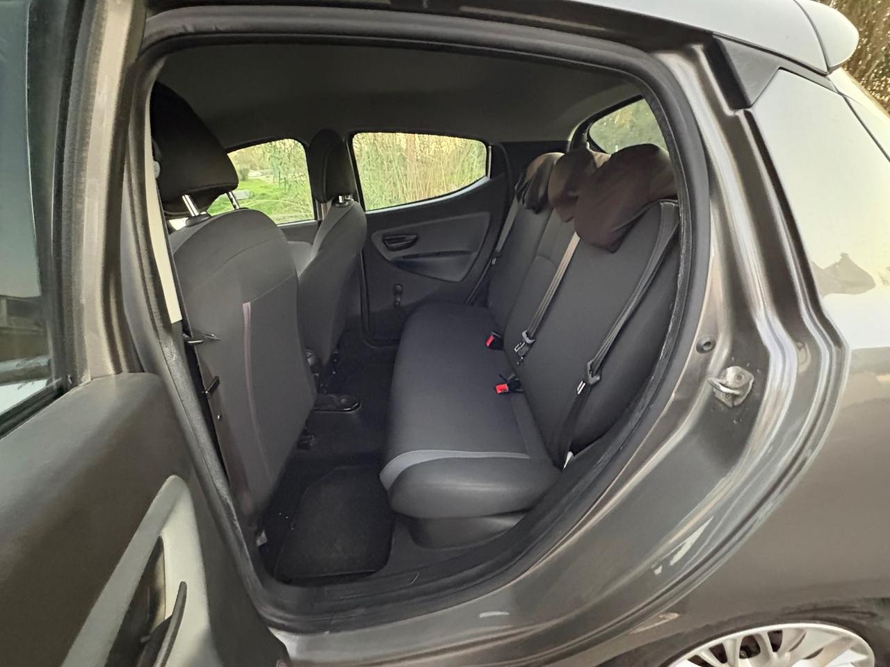 Lancia Ypsilon 1.2 Silver #7851