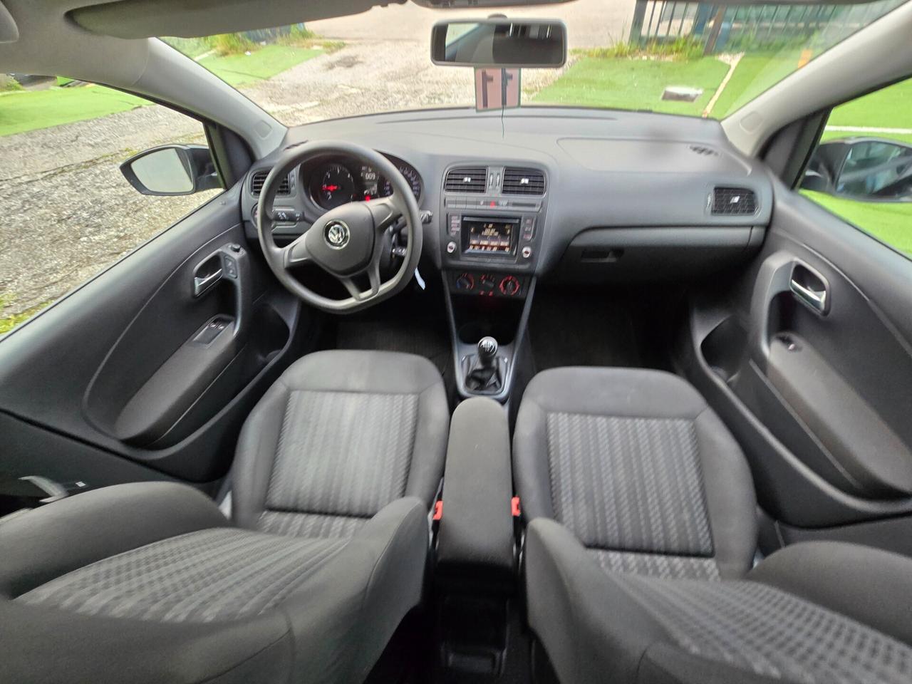 Volkswagen Polo 1.4TDI 75CV Trendline 113000KM-2015