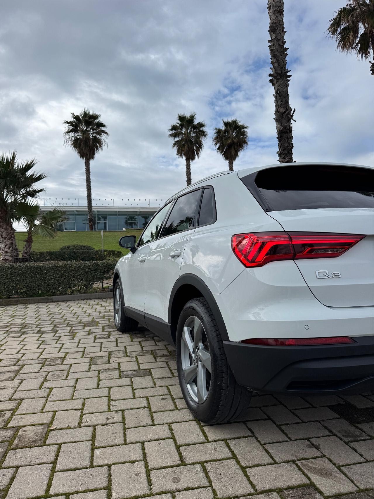 Audi Q3 45 TFSI e S tronic