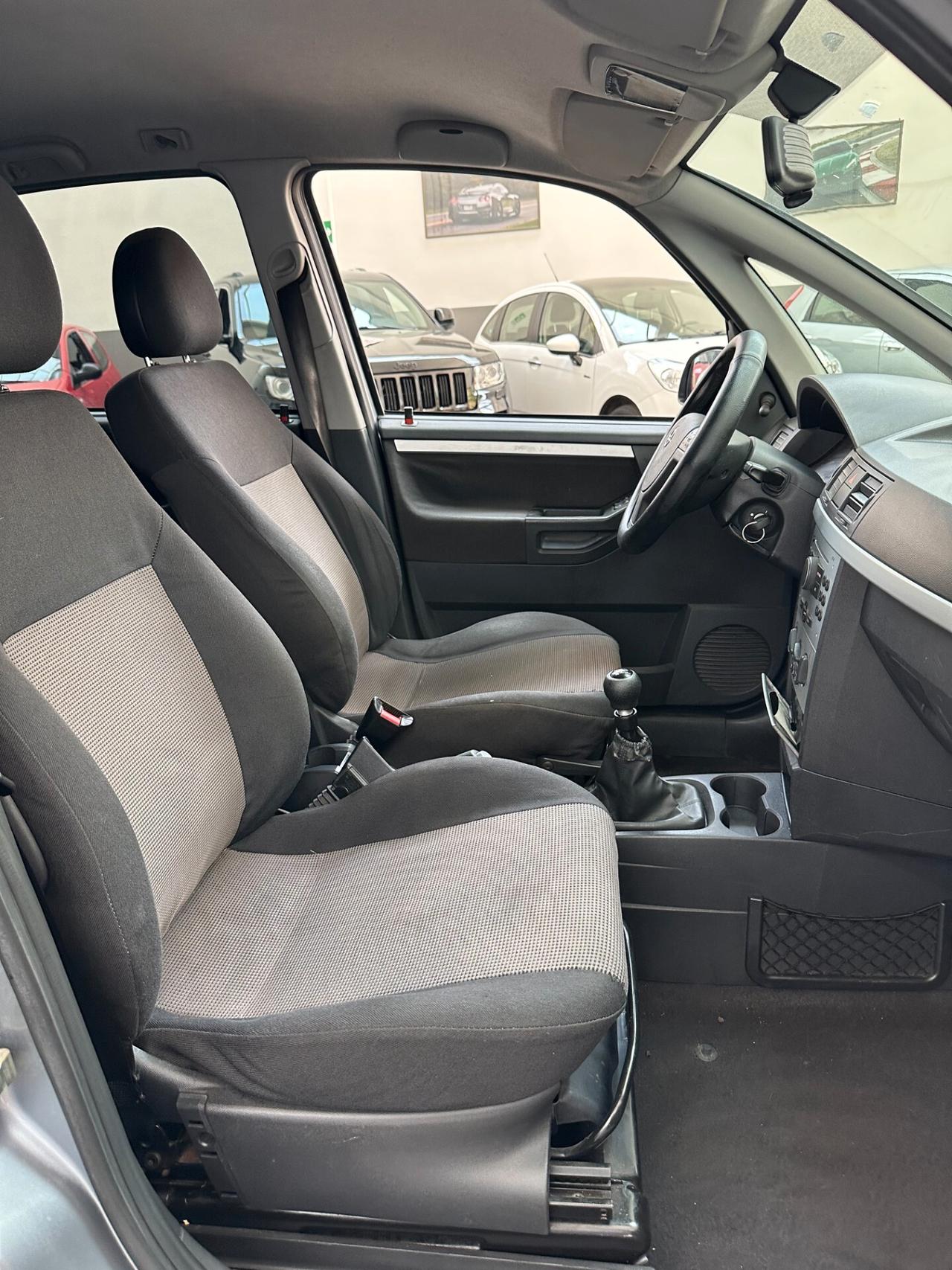 Opel Meriva 1.4 Benz (Euro 4), spaziosa e ben funzionante