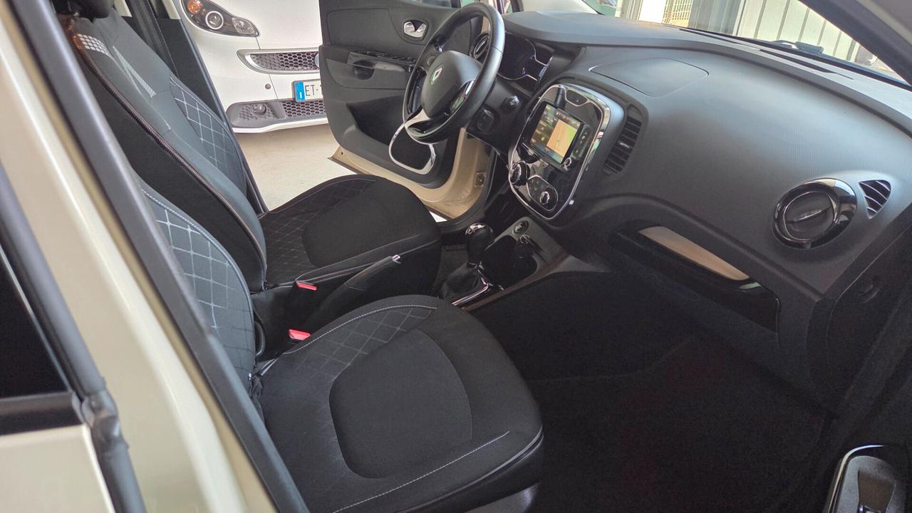 Renault Captur 1.2 TCe 120 CV EDC Energy R-Link unico proprietario