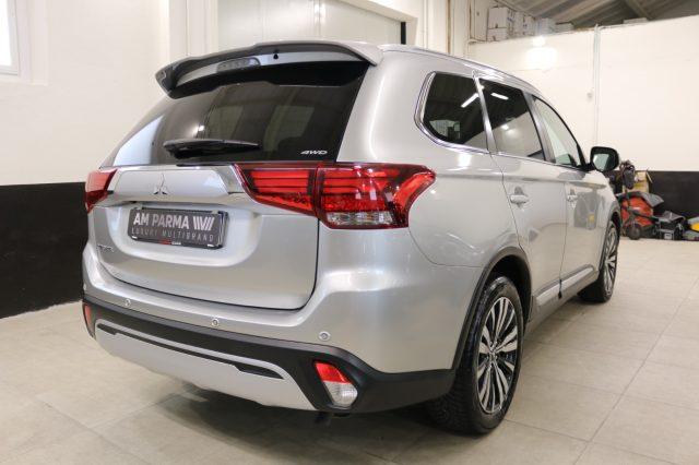 MITSUBISHI Outlander 2.0 4WD GPL Bi-fuel CVT Diamond SDA 7 posti