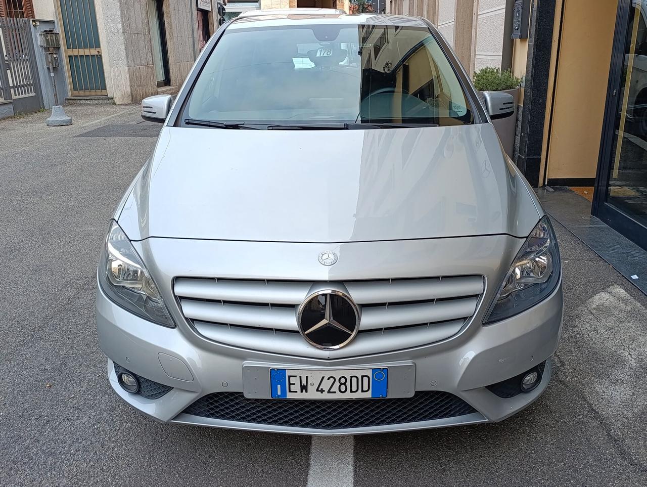 Mercedes-benz B 180 Executive Euro 6 Navi/Bluetooth/Led/Sensori