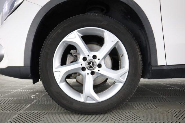 MERCEDES-BENZ CLA sse GLA GLA 180 Sport
