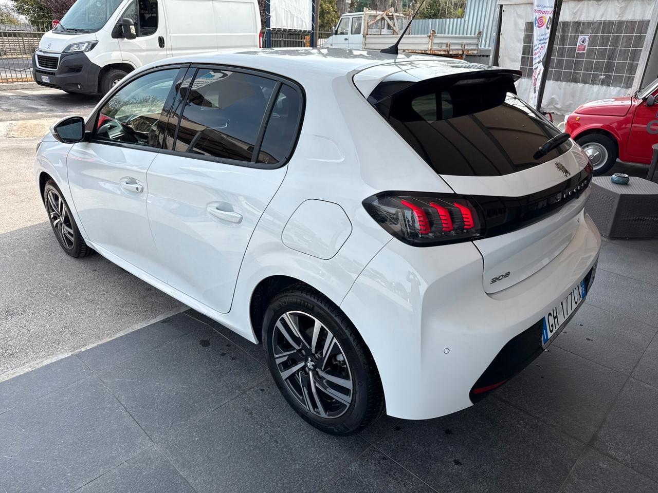 Peugeot 208 100cv 5 porte Allure