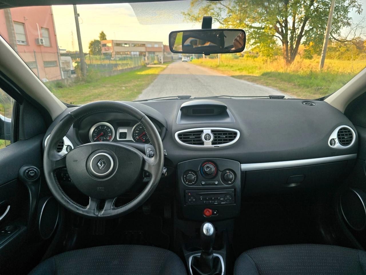 Renault Clio 1.2 Benzina con GARANZIA- NEOPATENTATI
