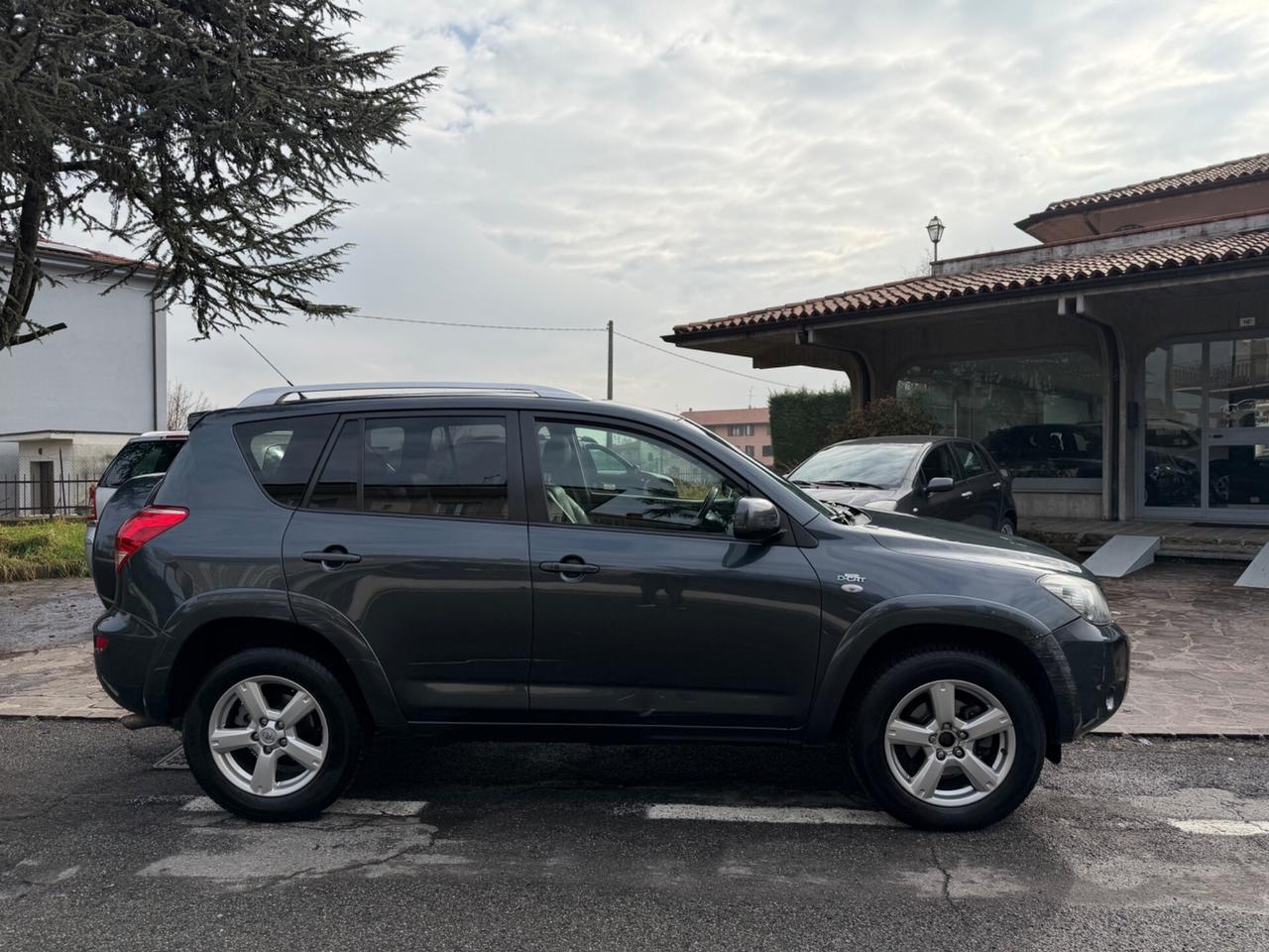 Toyota RAV 4 RAV4 2.2 D-4D 136 CV Sol