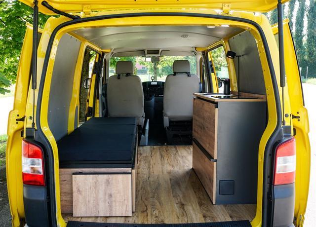 VOLKSWAGEN T5 Transporter