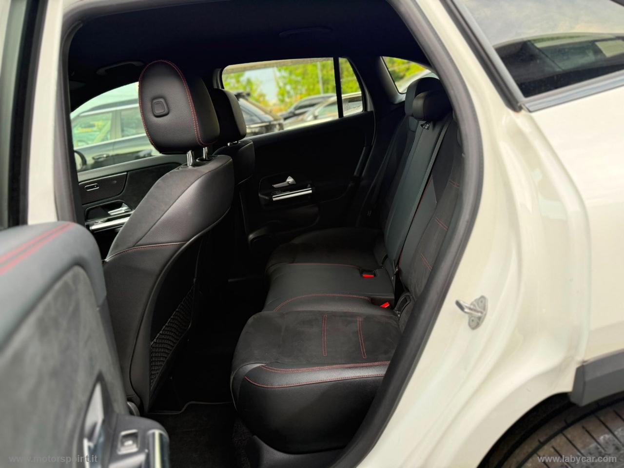 MERCEDES-BENZ GLA 200 d Automatic Premium NIGHT PACK