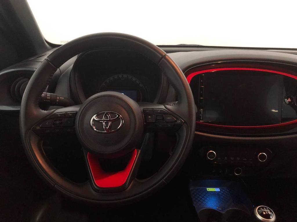 Toyota Aygo X 1.0 Undercover