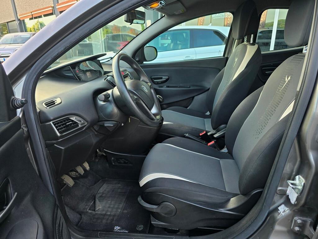 Lancia Ypsilon 1.2 69 CV GPL Ecochic Elefantino