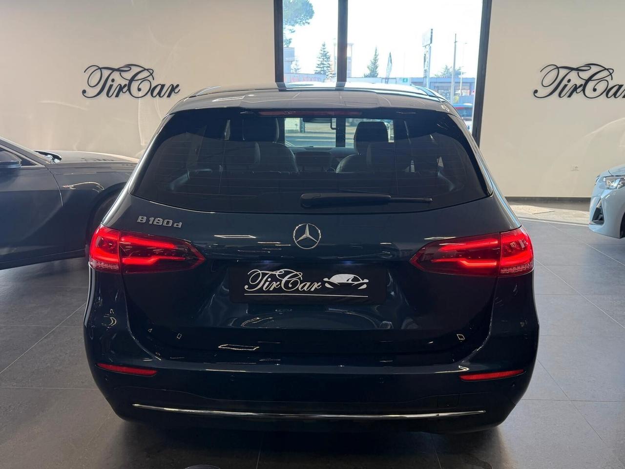 MERCEDES-BENZ CLASSE B180 SPORT 1.5 116CV PELLE NAVI CAM ANNO 2020