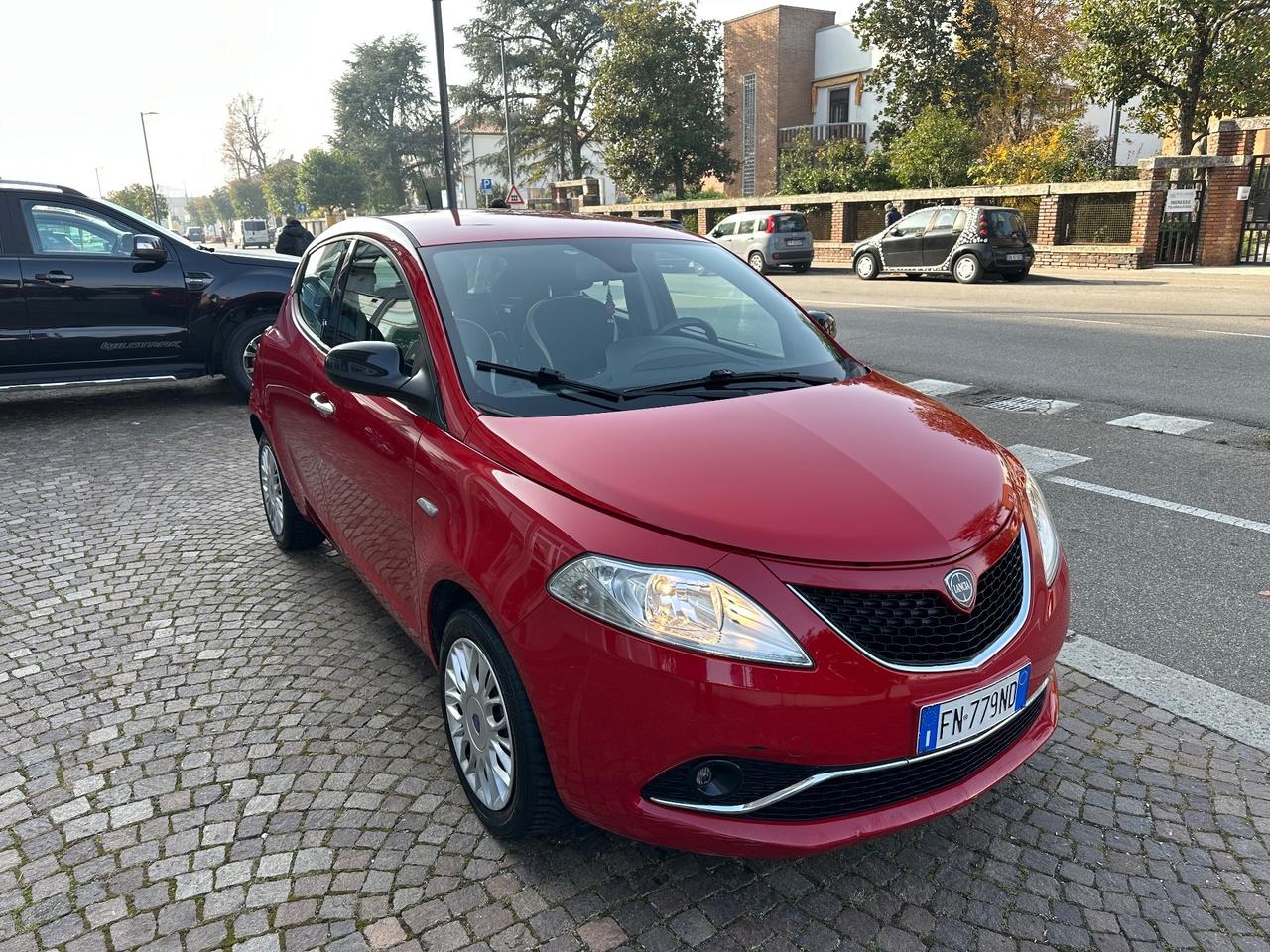 Lancia Ypsilon 1.2 69 CV 5 porte Platinum