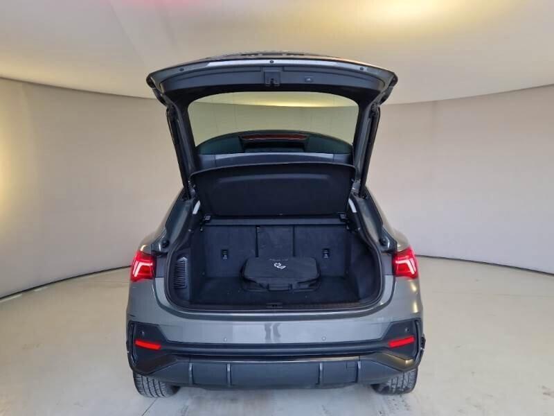Audi Q3 SPB 45 TFSI e S tronic Business Plus PREZZO REALE