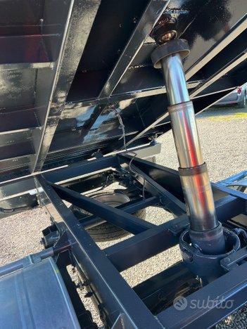 Iveco daily ribaltabile trilaterale