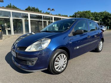 Renault Clio 1.2 16V 5 porte Confort