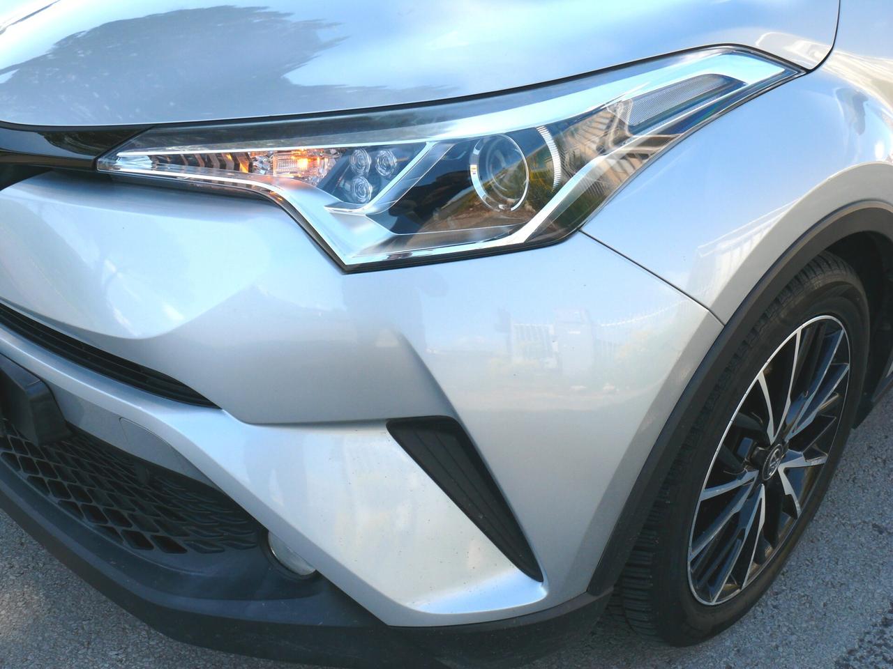 Toyota C-HR 1.8 Hybrid E-CVT Style (M1317)