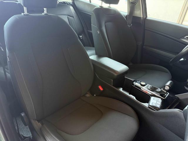 KIA Sportage 1.6 TGDi MHEV DCT Business