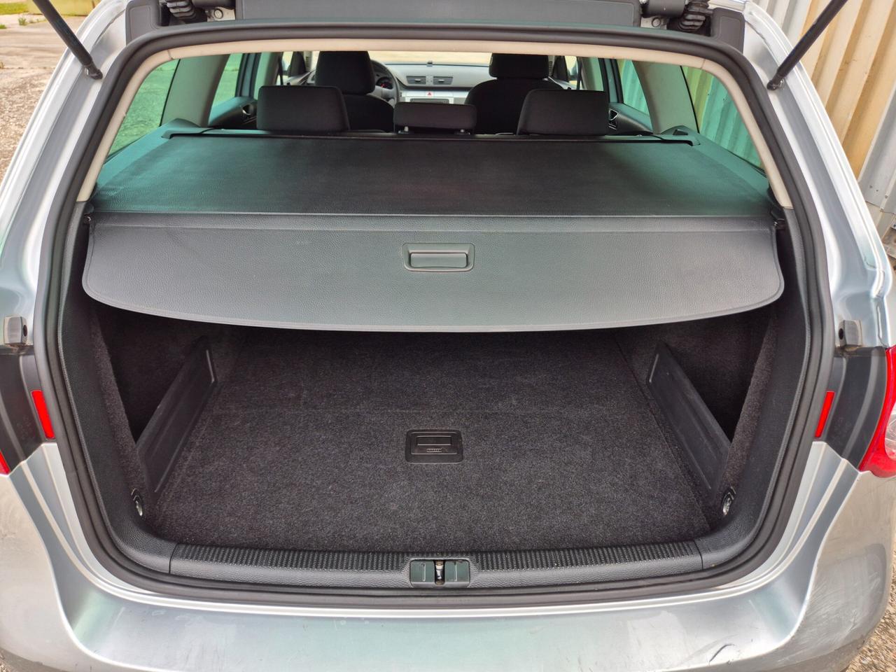 Volkswagen Passat 2.0 TDI DPF Var. Comfortline