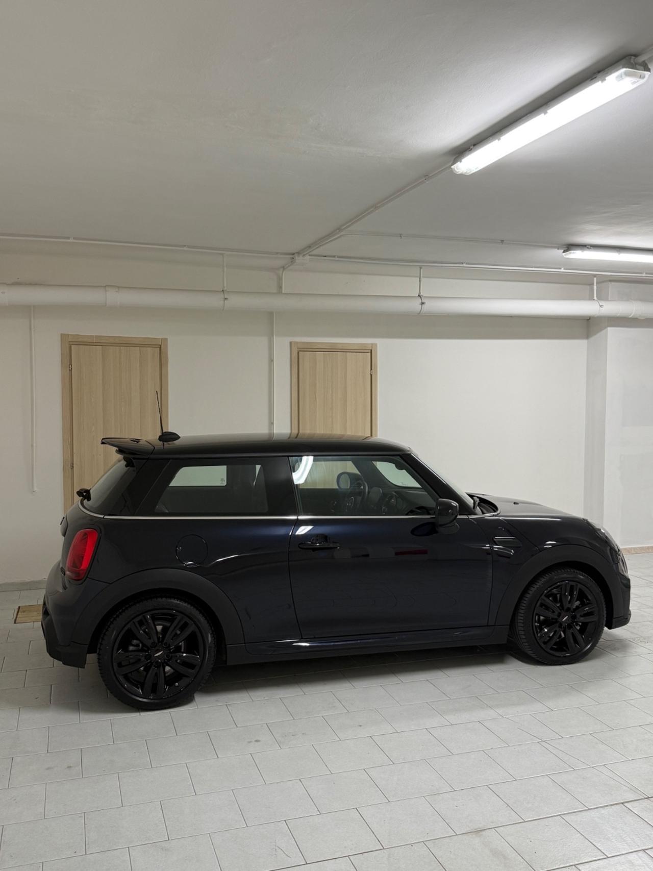 Mini ALLESTIMENTO JHON COOPER WORK