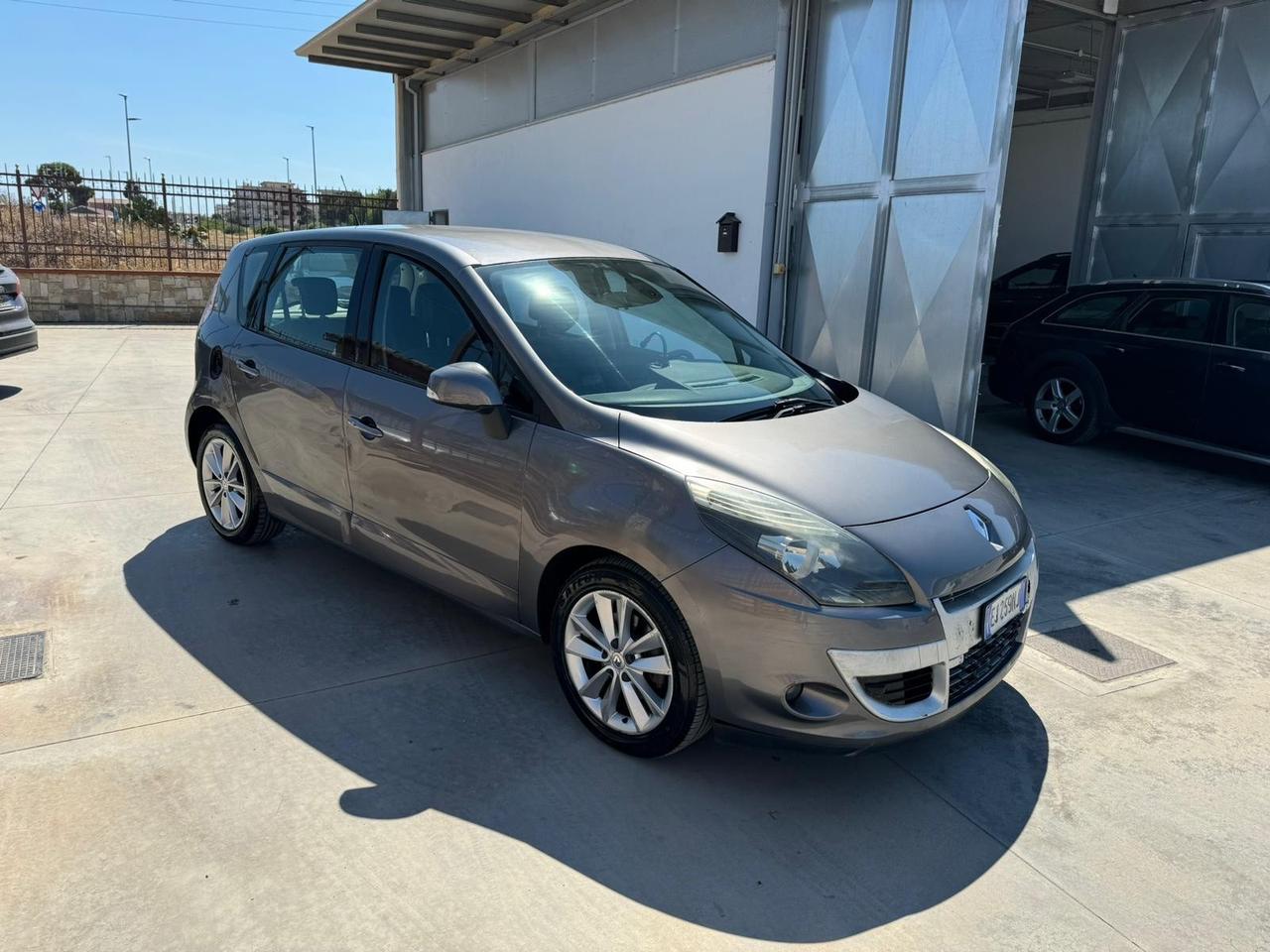 Renault Scenic X-Mod 1.5 dCi 110CV