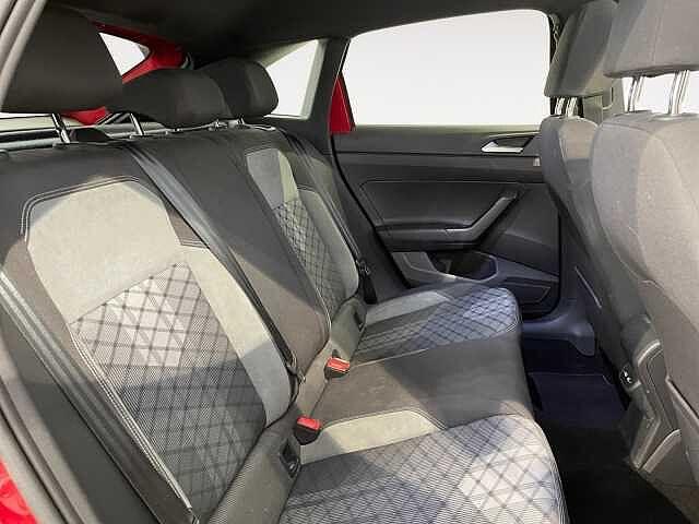 Volkswagen Taigo 1.0TSI 110CV DSG R-Line - NEOPATENTATI -