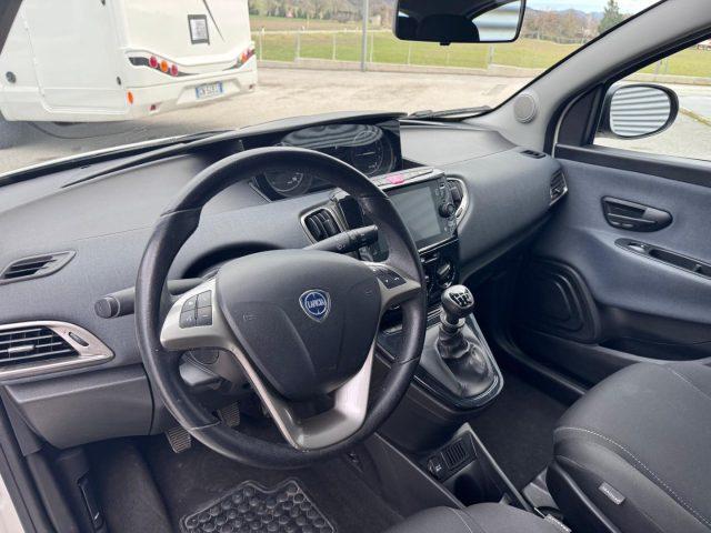 LANCIA Ypsilon 1.0 FireFly 5p Hybrid Ecochic Gold IVA ESPOSTA