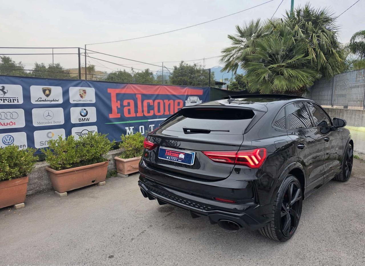 Audi RSQ3 SPORTBACK TOTAL BLACK FULL
