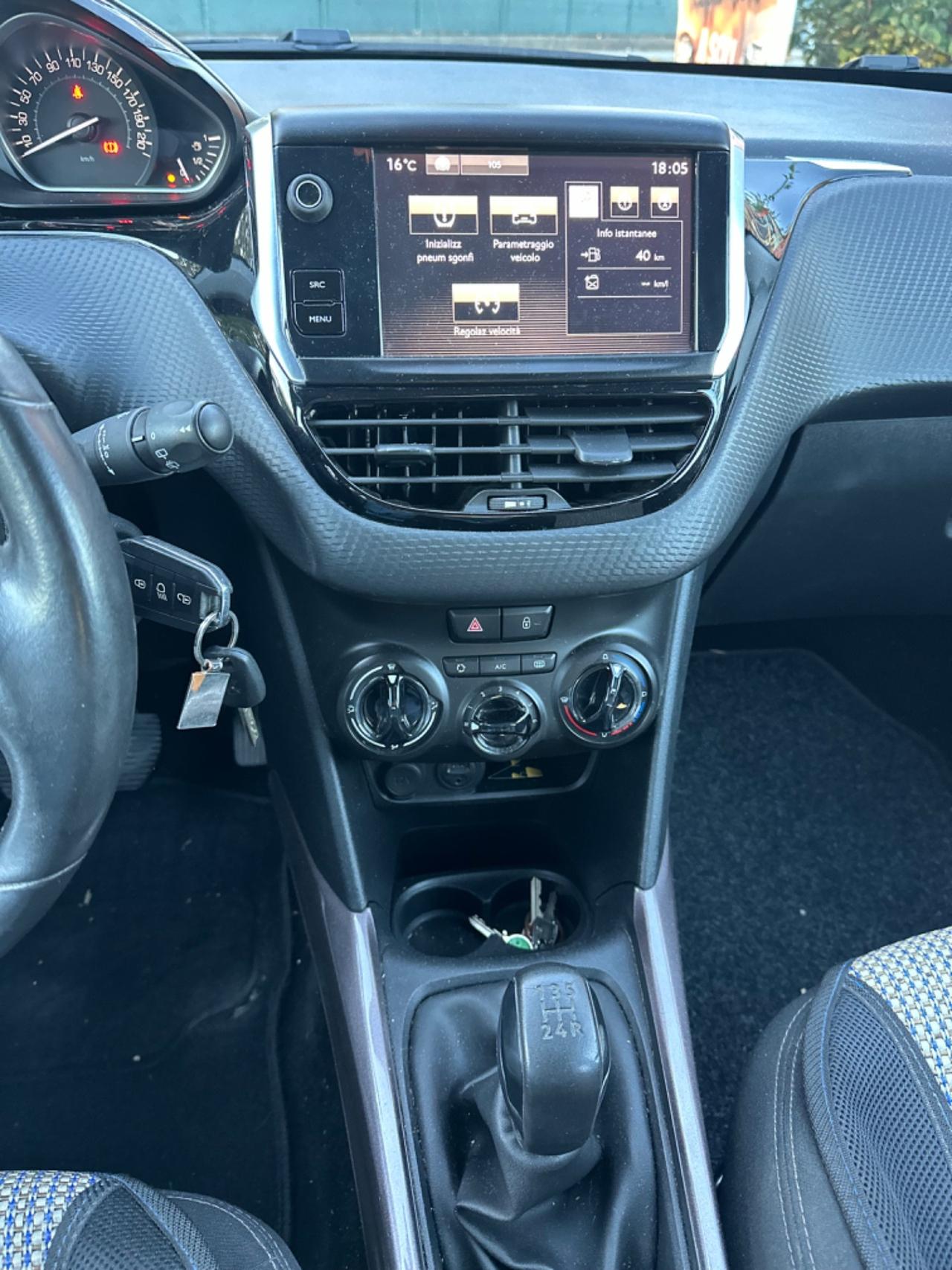 Peugeot 2008 BlueHDi 120 S&S Allure