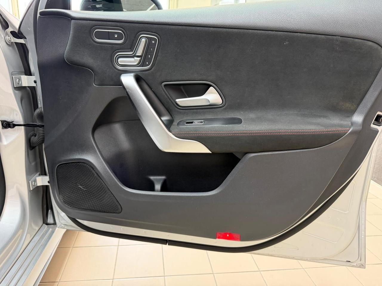 Mercedes-benz A 200 d Automatic Premium
