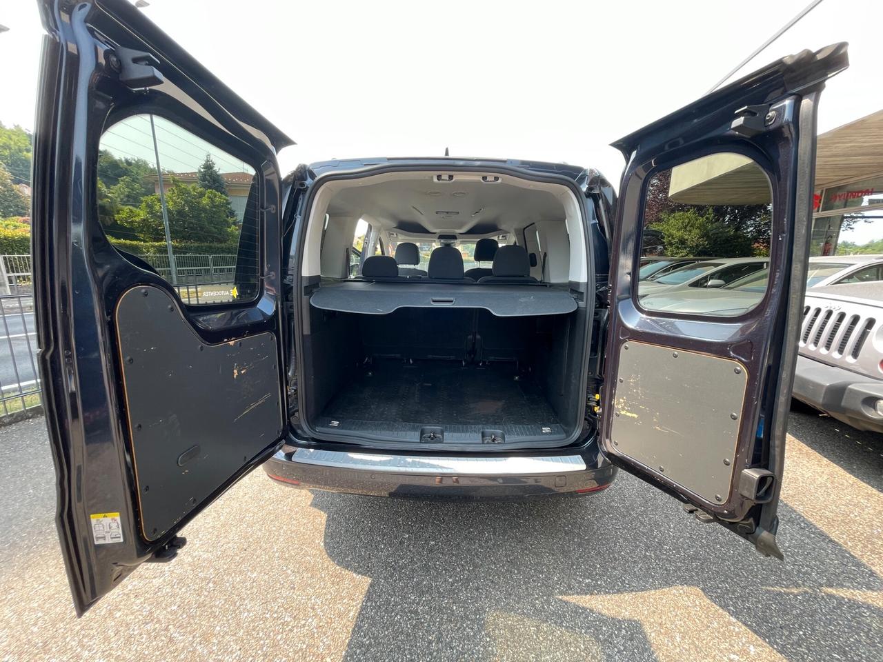 Volkswagen Caddy 2.0 TDI 122 CV 4Motion Space N1