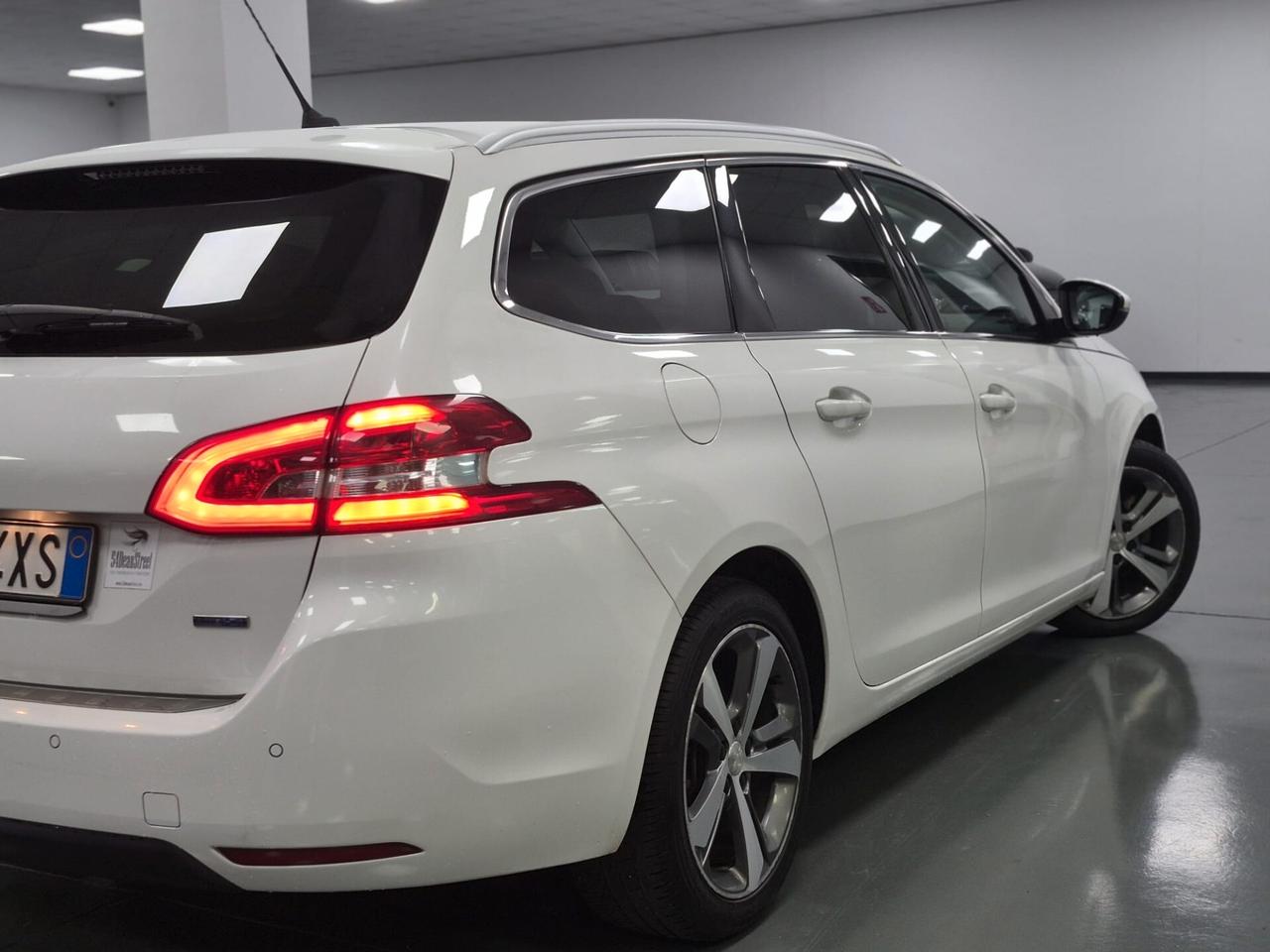 Peugeot 308 BlueHDi 120 S&S SW GT Line