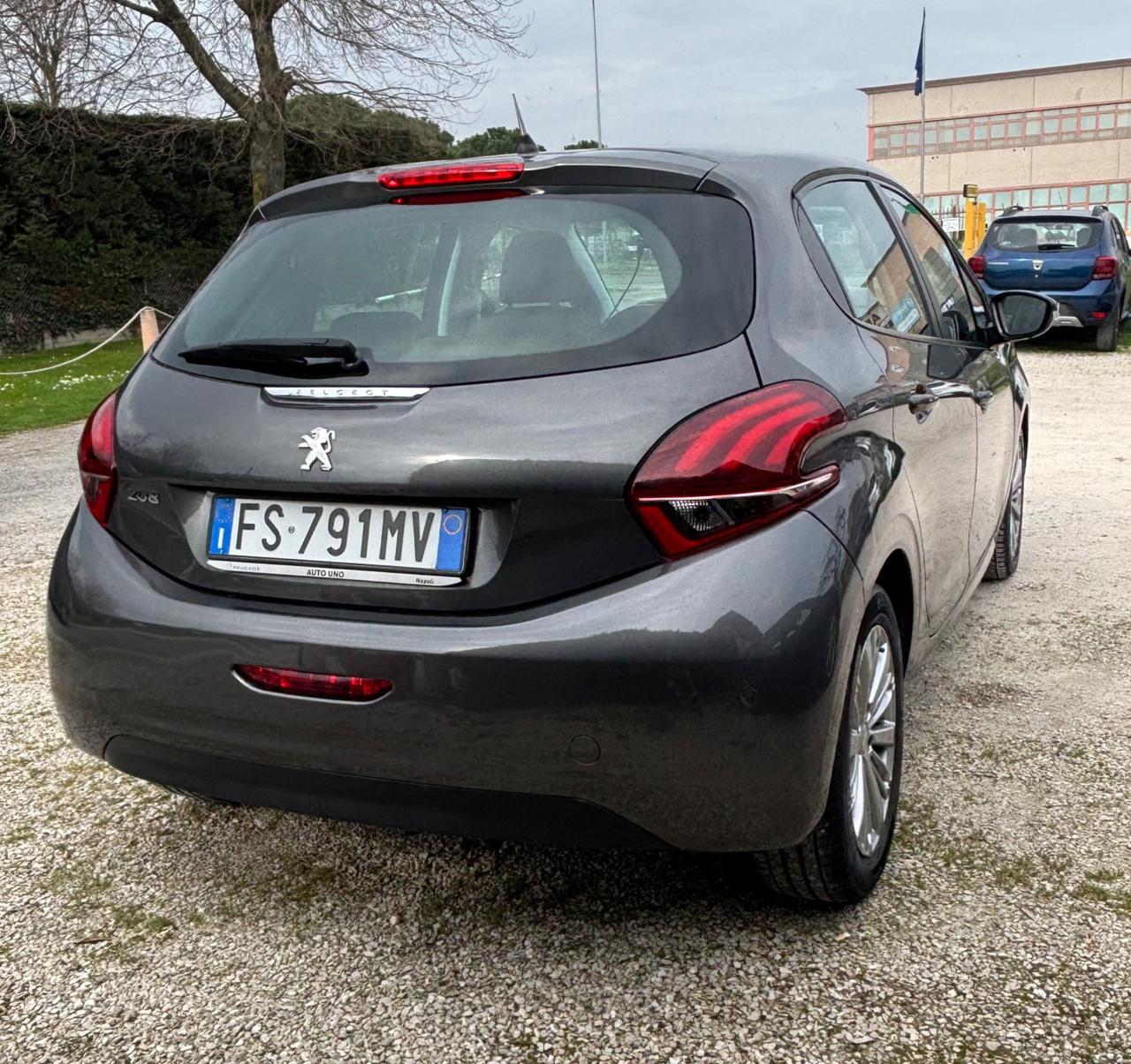 Peugeot 208 BlueHDi 75 5 porte Allure