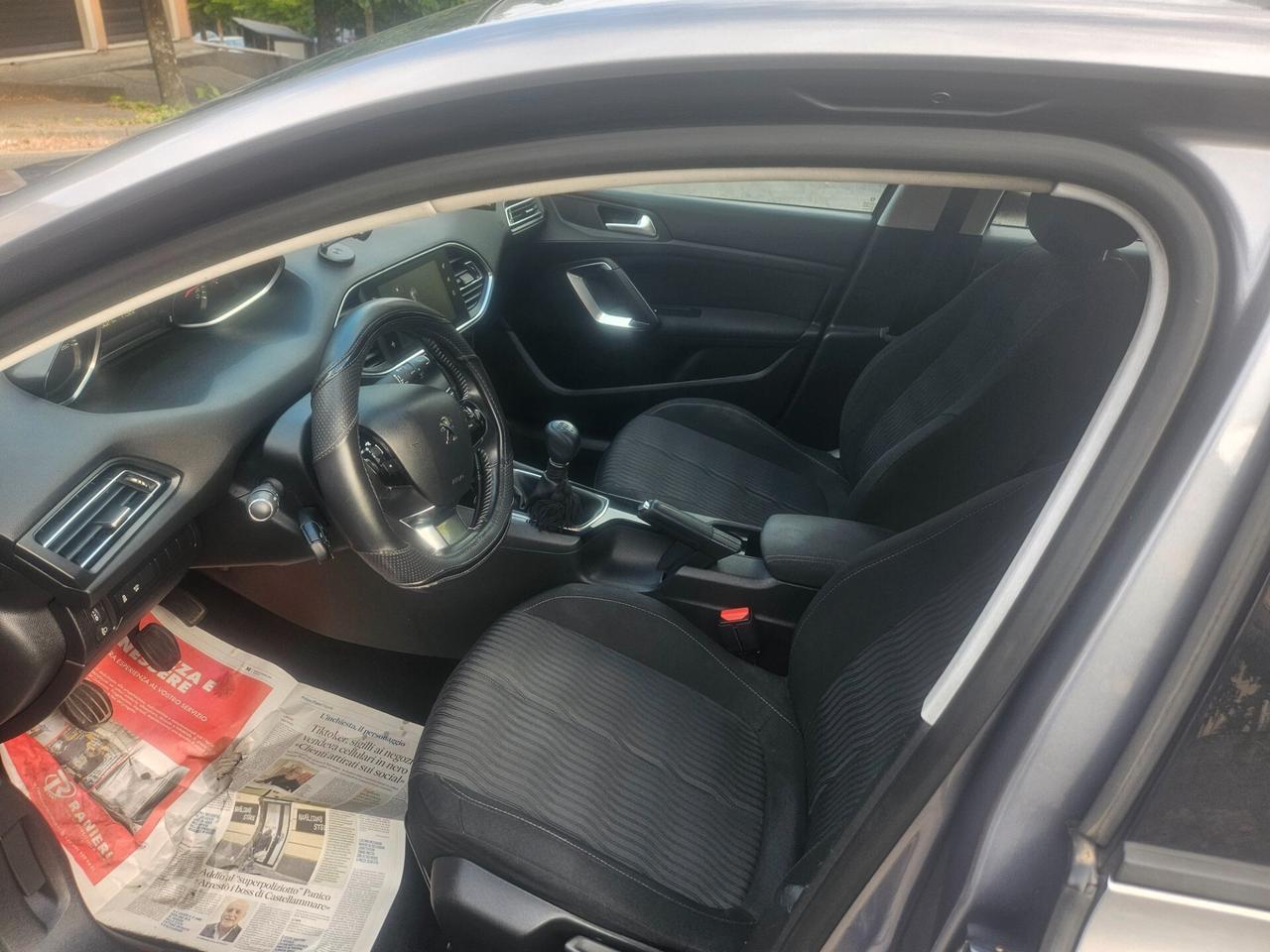 Peugeot 308 BlueHDi 100 S&S SW Business