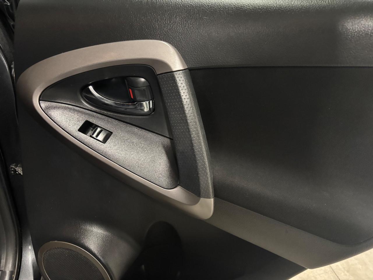 Toyota RAV4 Crossover 2.2 D-4D 136 CV Sol