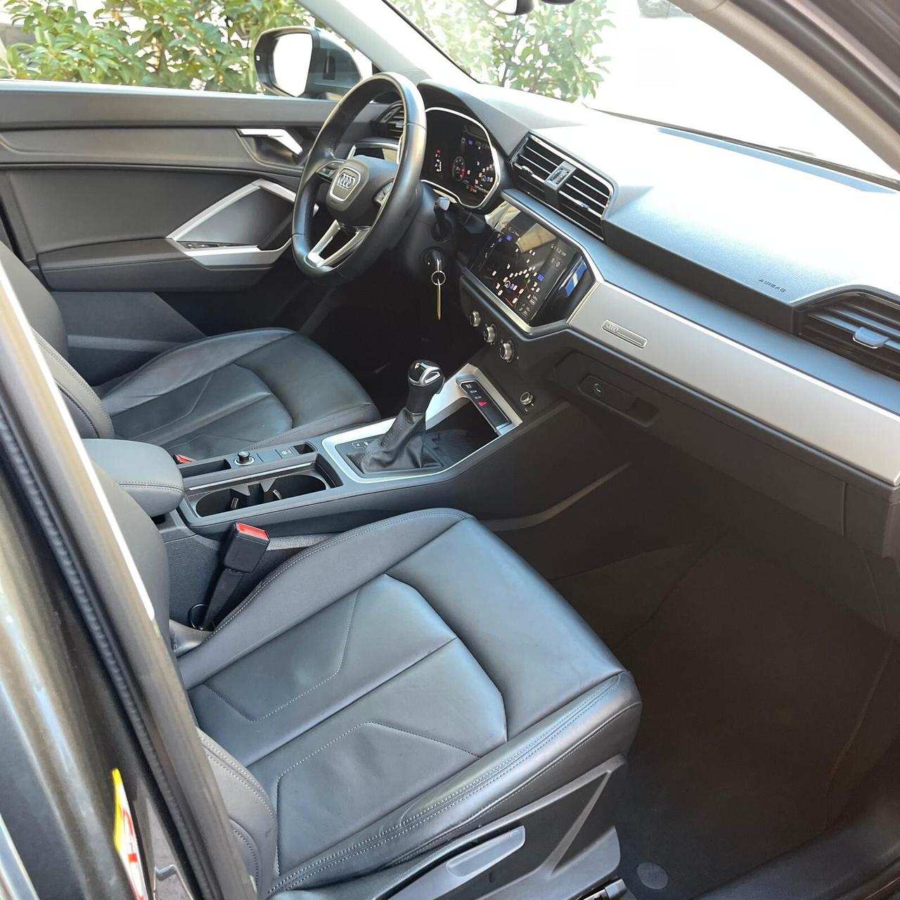 Audi Q3 35 TDI 150cv S-tronic S- line