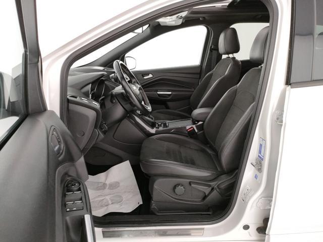FORD Kuga 2.0 TDCI 180 CV S&S 4WD Powershift ST-Line TETTO