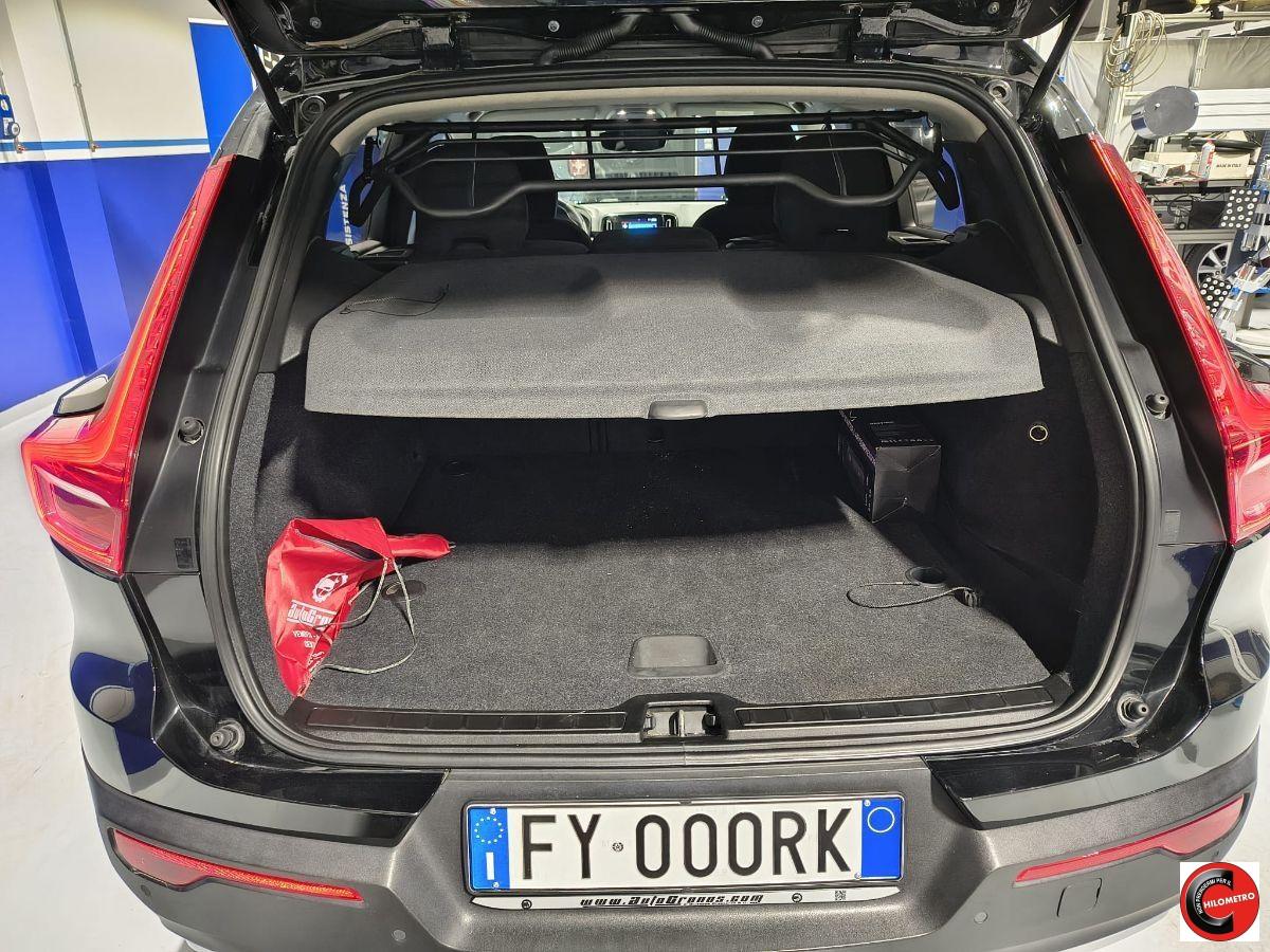 VOLVO - XC40 - D3 AWD Momentum