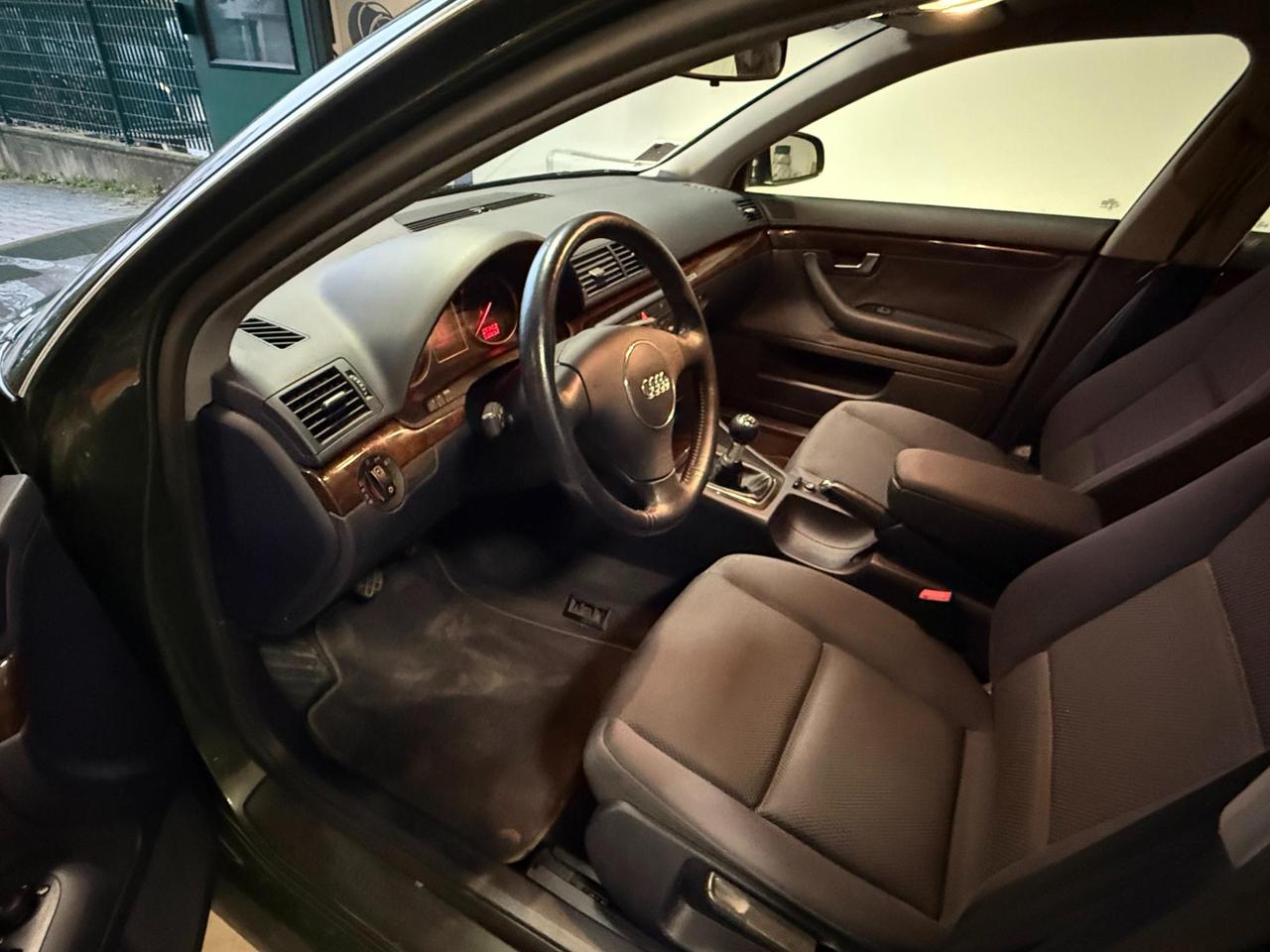 Audi A4 Berlina A4 2.5 V6 tdi quattro 180cv