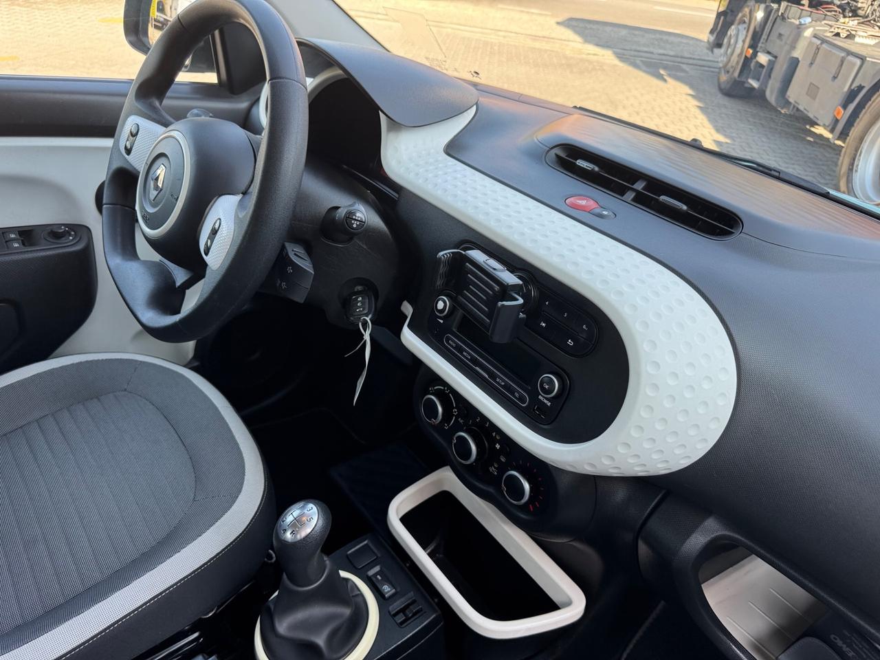 Renault Twingo neopatentati 74000km Euro 6b