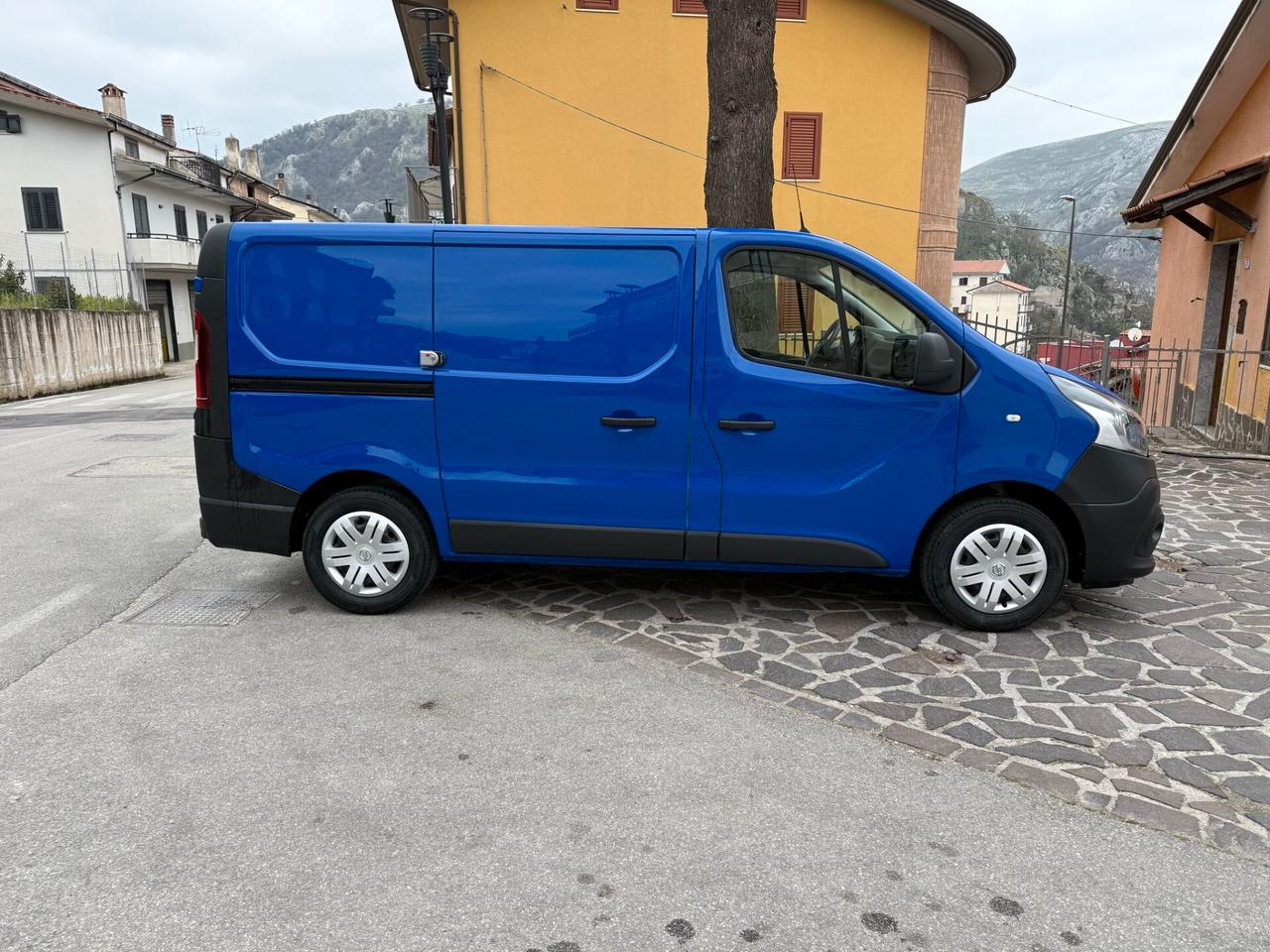 NISSAN NV300 2.0 DCI 120CV 2022