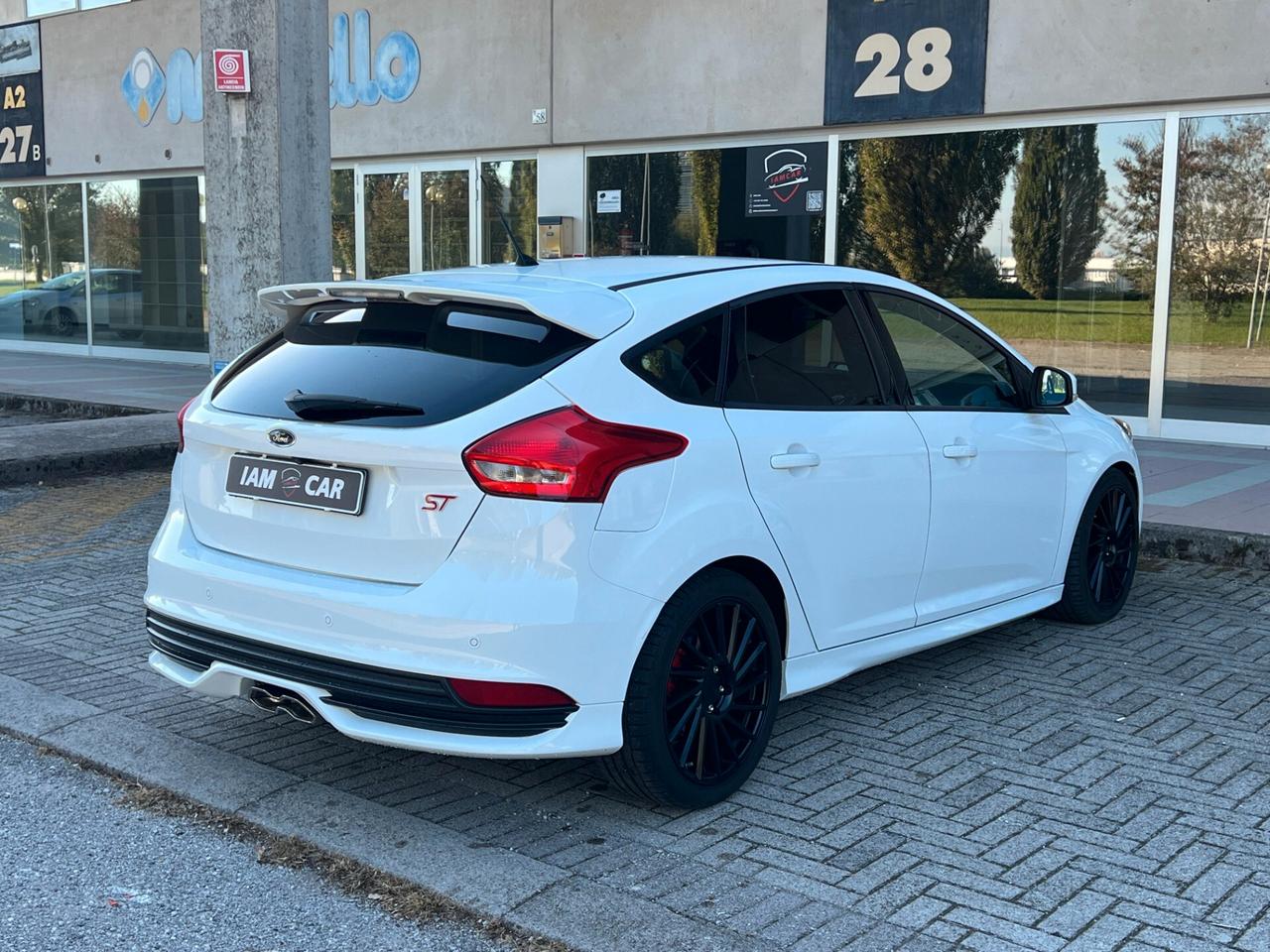 FORD FOCUS ST 2.0 TDI 185 CV – FULL OPTIONAL – RECARO – XENO – CAMERA