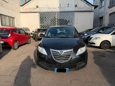 Lancia Ypsilon 1.2 69 CV S Momodesign NEOPATENTATI