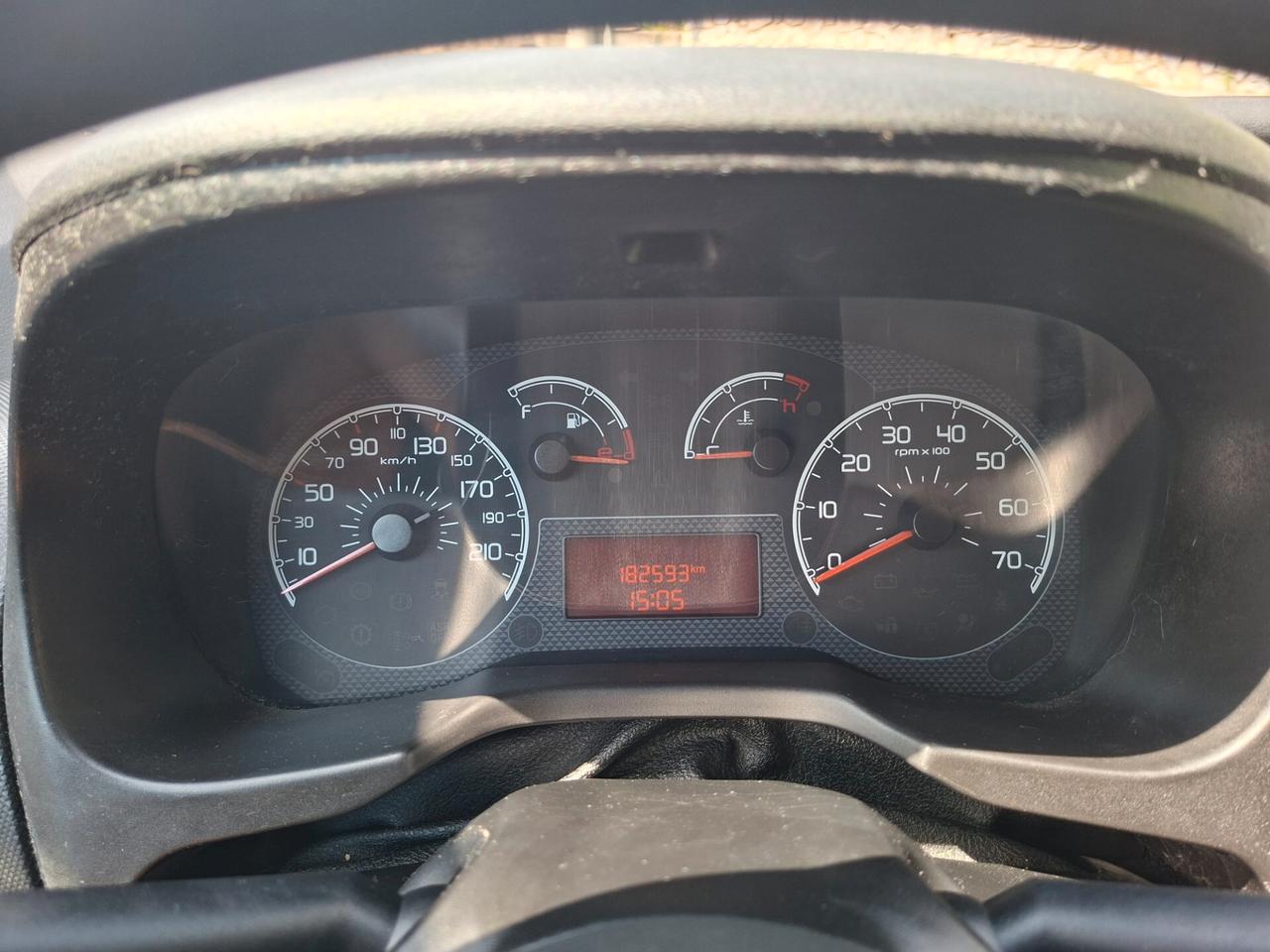 Fiat Qubo 1.4 8V 77 CV Active